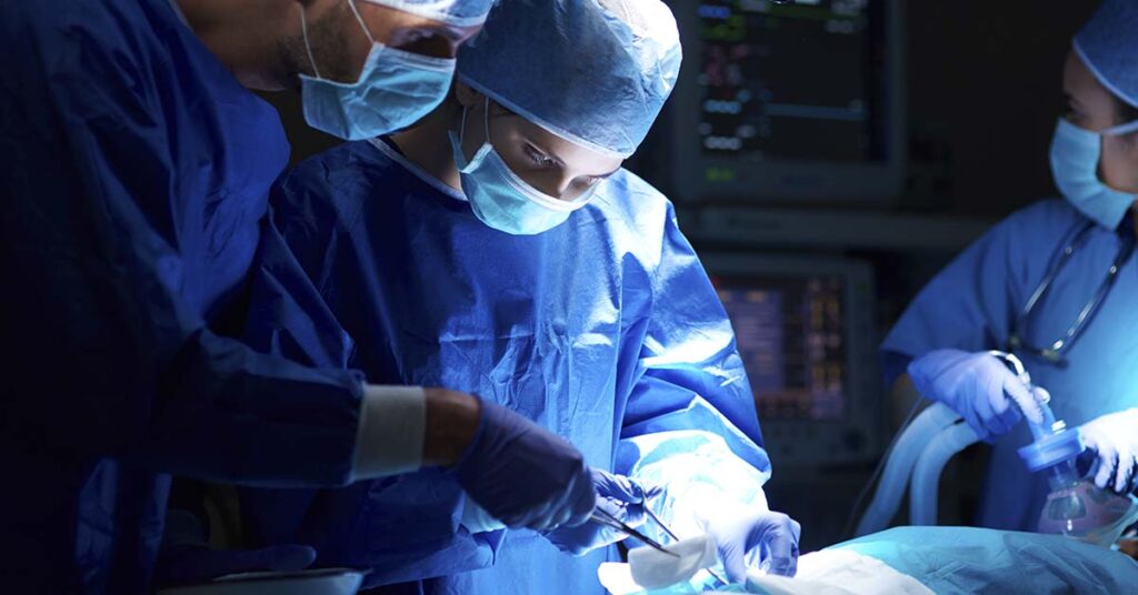 Cirurgia para retirar o útero: riscos, segurança e recuperação